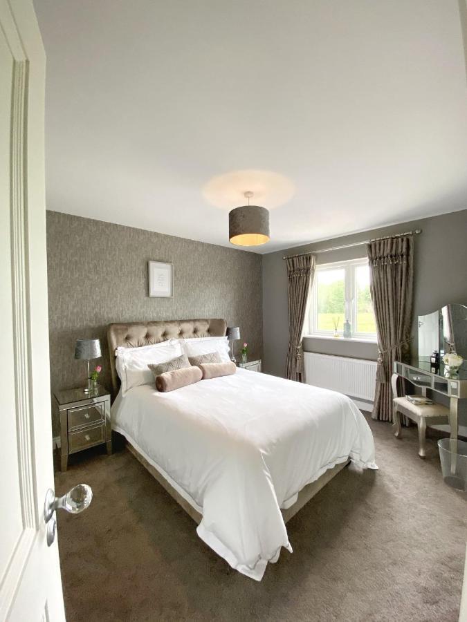 Swallow Lane, Enniskillen, Co Fermanagh, 5* Chic Villa Esterno foto