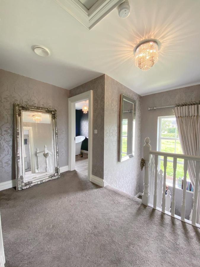 Swallow Lane, Enniskillen, Co Fermanagh, 5* Chic Villa Esterno foto